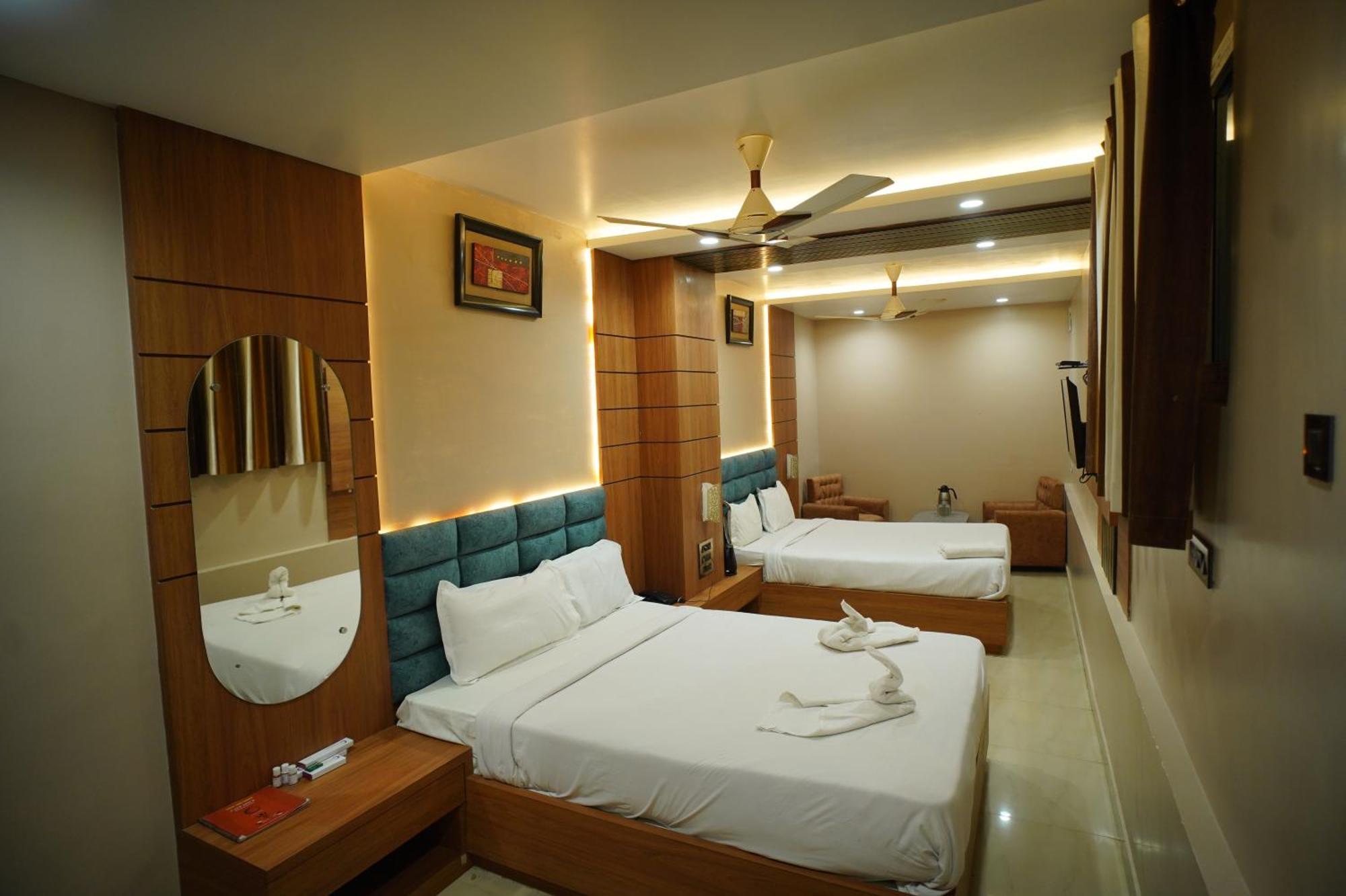 Hotel New Grand 德奥加尔 外观 照片