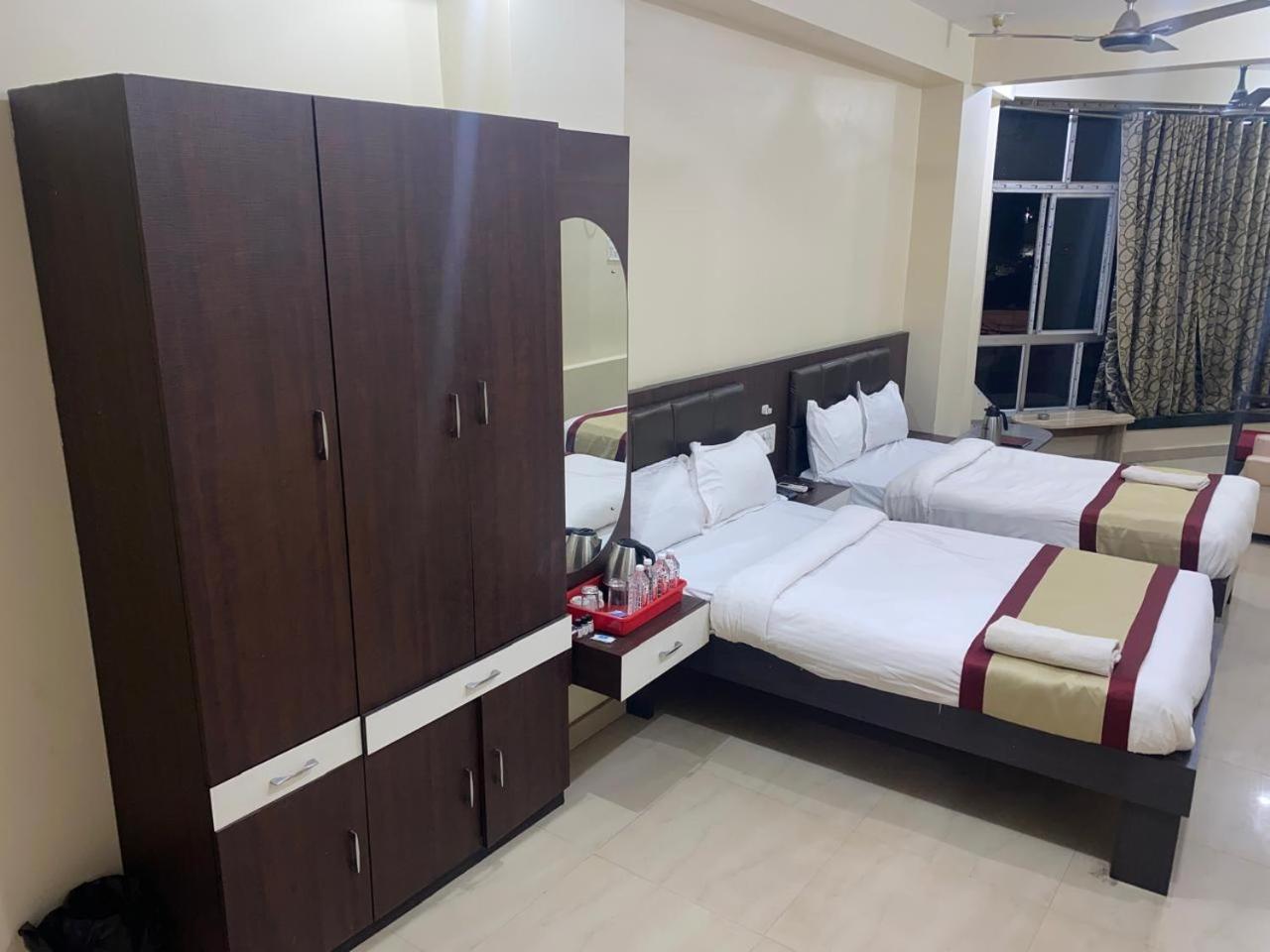 Hotel New Grand 德奥加尔 外观 照片