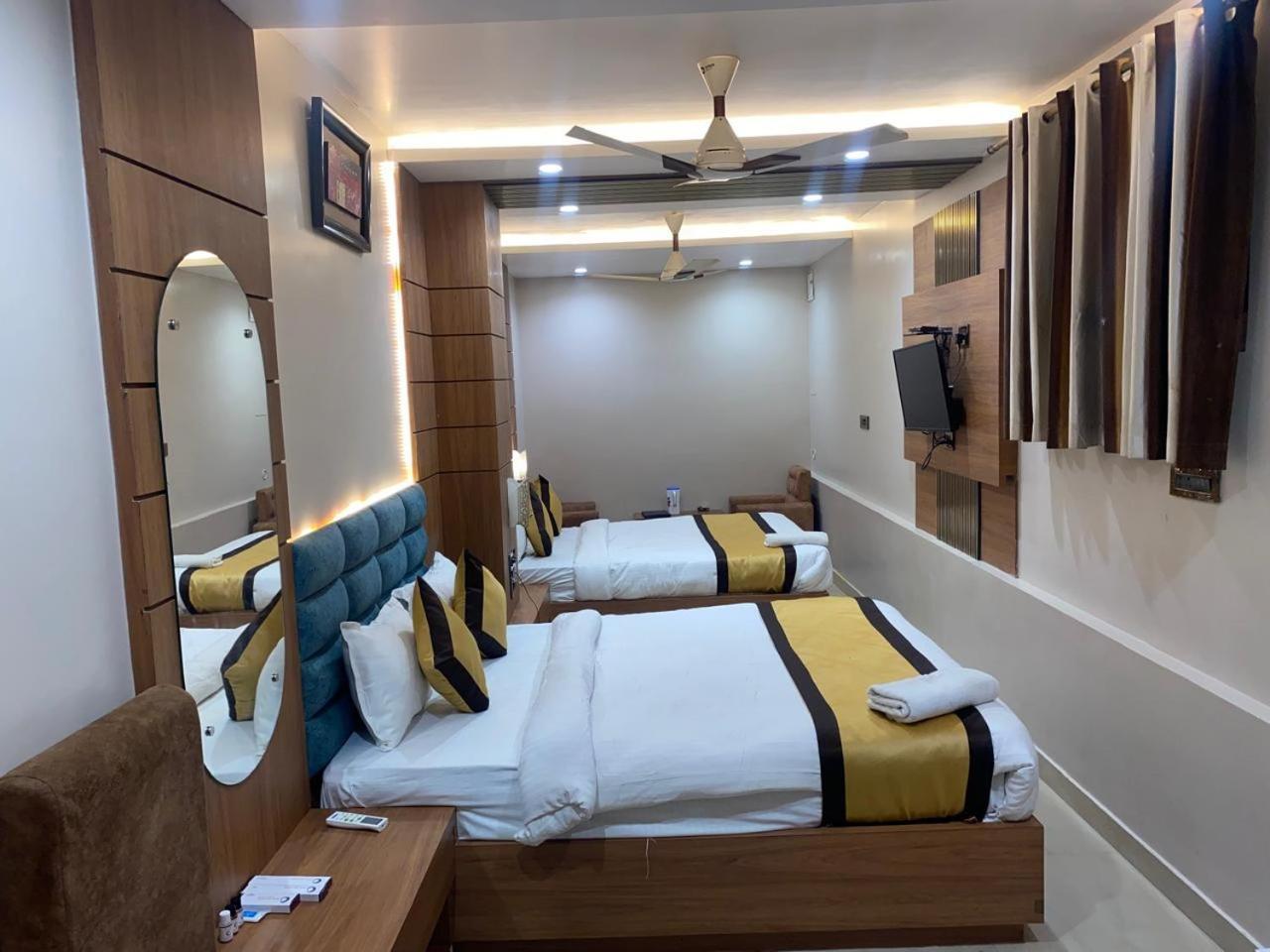 Hotel New Grand 德奥加尔 外观 照片