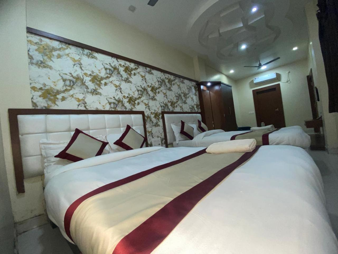 Hotel New Grand 德奥加尔 外观 照片