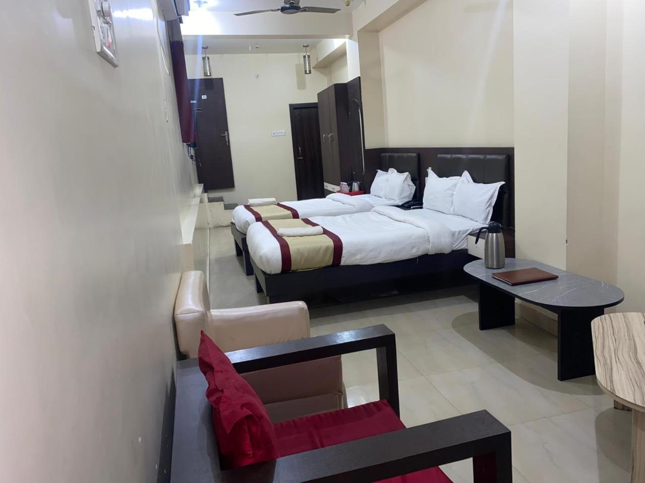 Hotel New Grand 德奥加尔 外观 照片