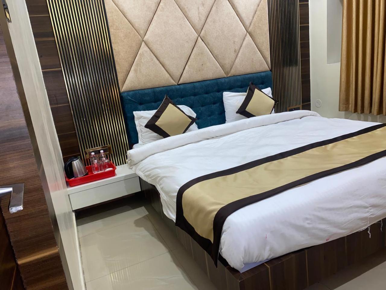 Hotel New Grand 德奥加尔 外观 照片